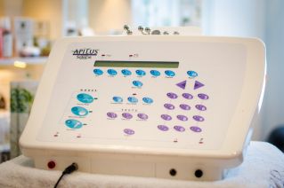 TECHNOLOGIES NON-INVASIVES TECHNOLOGIES NON-INVASIVES